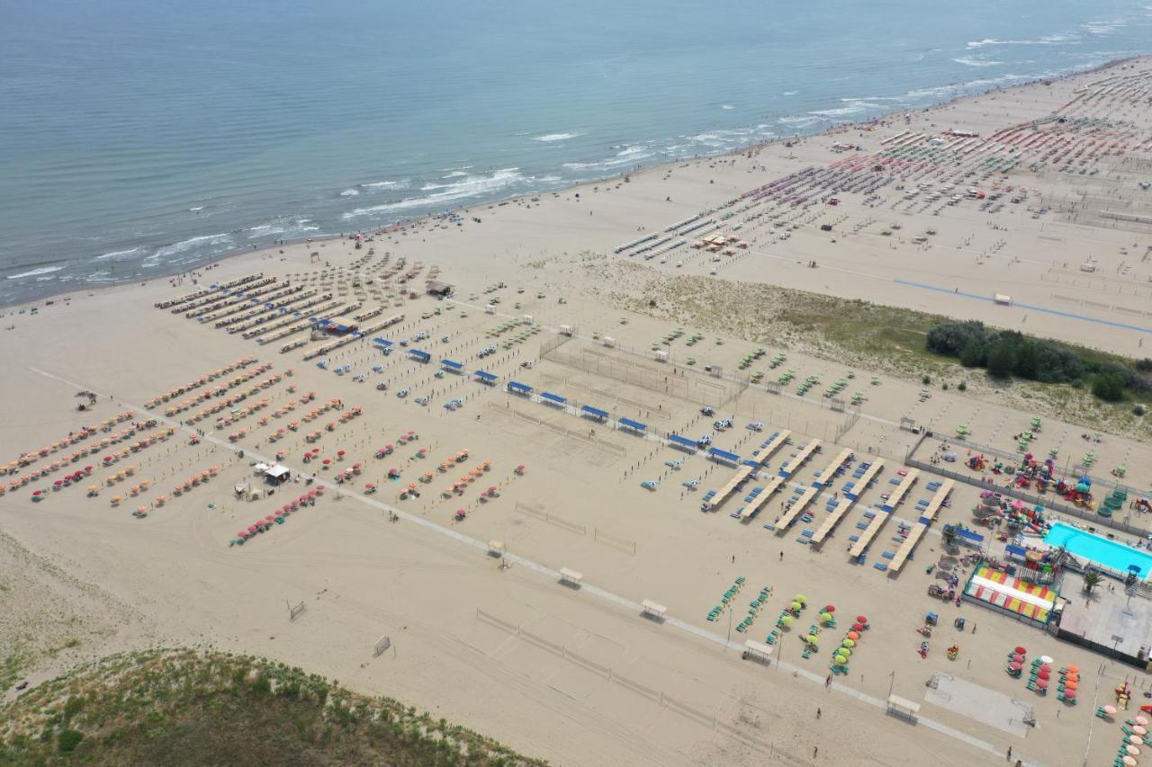 Sirena Apartments Llido Degli Estensi Kültér fotó