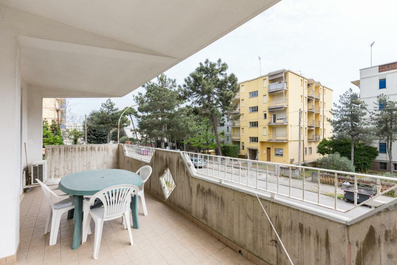Sirena Apartments Llido Degli Estensi Kültér fotó